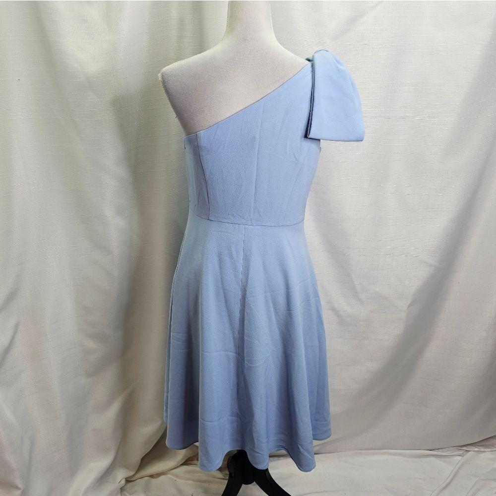 Gal Meets Glam Blue Yvonne One Shoulder Bow Cocktail Dress Size 6P *FLAW* - Picture 6 of 15
